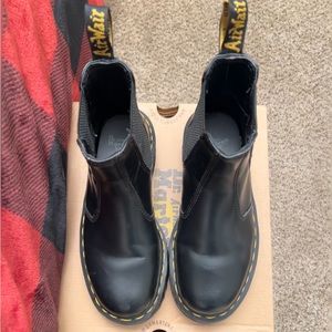 Platform Chelsea doc martins